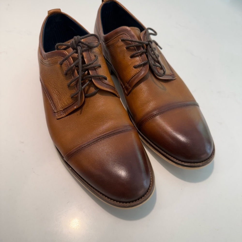 Steve Madden Classic Brown Leather Oxfords